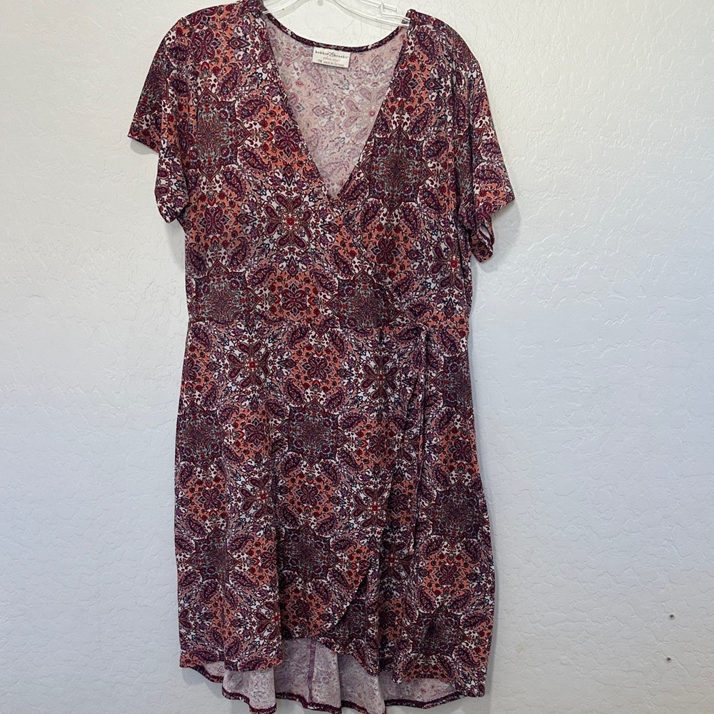Bobbie Brooks Burgundy White High Low Dress plus 1x stretch pullover medallion